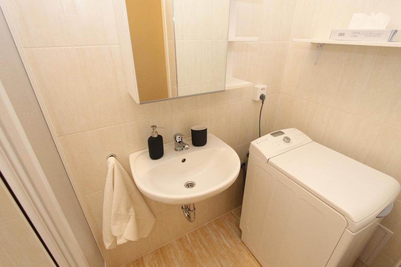 Zizka Home Apartments Прага Экстерьер фото
