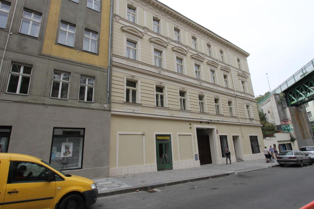 Zizka Home Apartments Прага Экстерьер фото