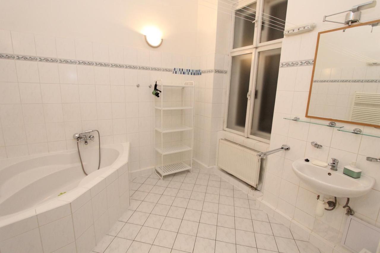 Zizka Home Apartments Прага Экстерьер фото