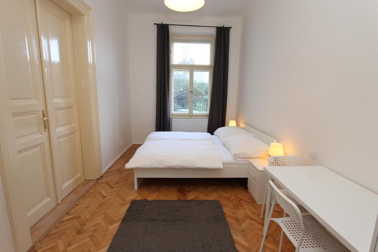 Zizka Home Apartments Прага Экстерьер фото