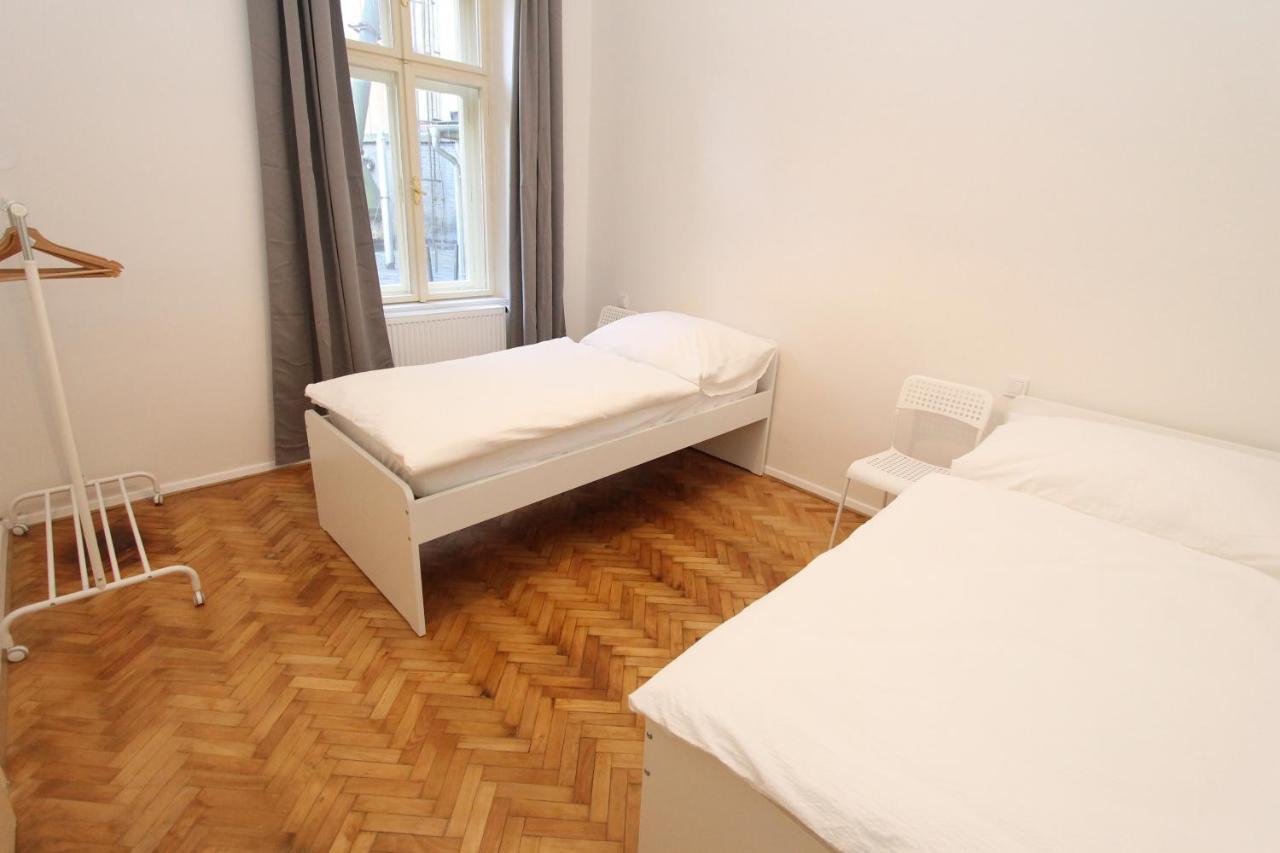 Zizka Home Apartments Прага Экстерьер фото
