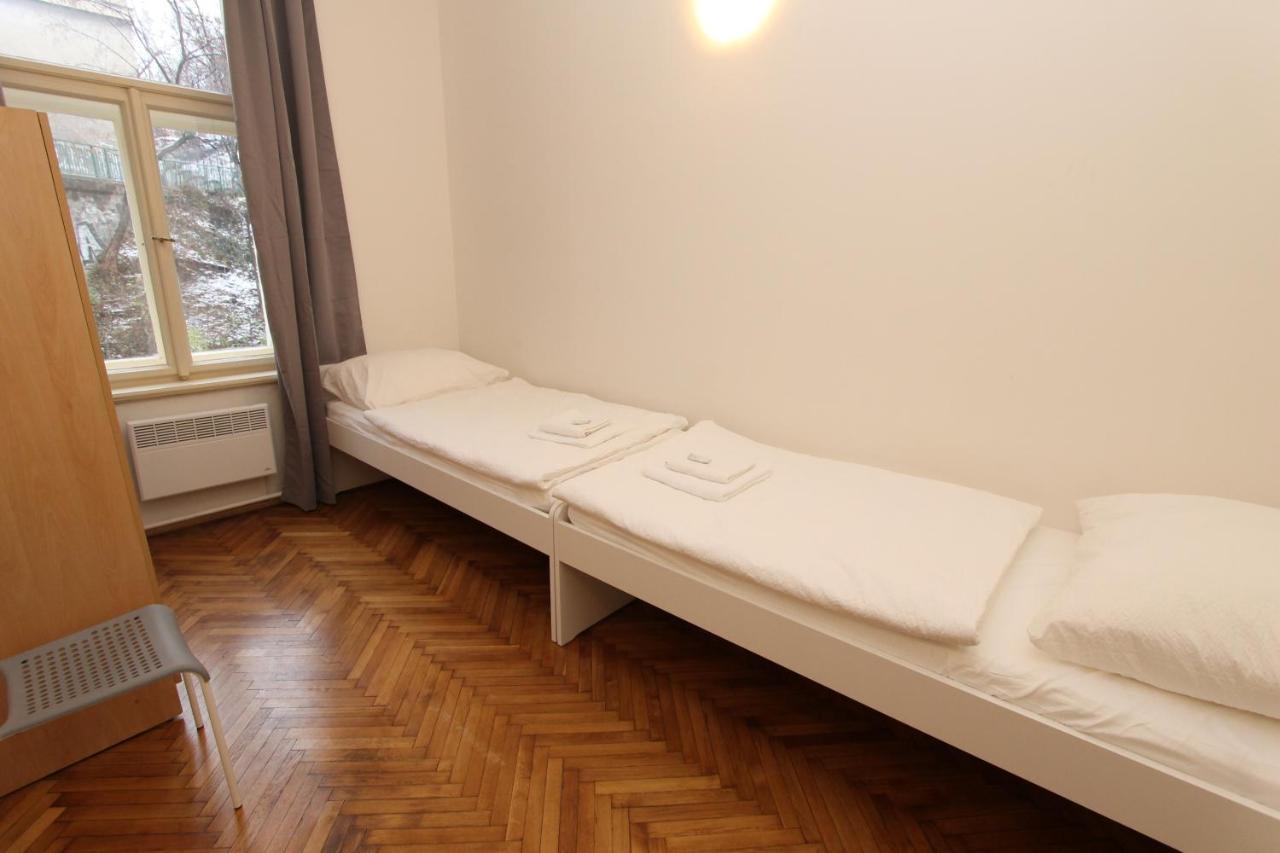 Zizka Home Apartments Прага Экстерьер фото