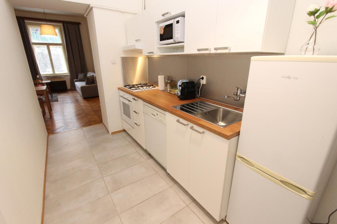 Zizka Home Apartments Прага Экстерьер фото