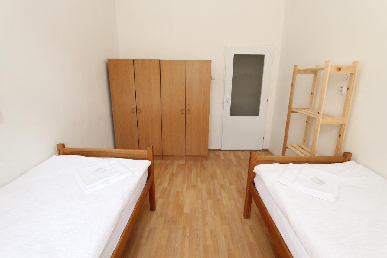 Zizka Home Apartments Прага Экстерьер фото